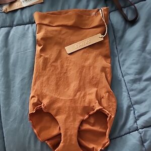 SKIMS everyday sculpt high waist brief